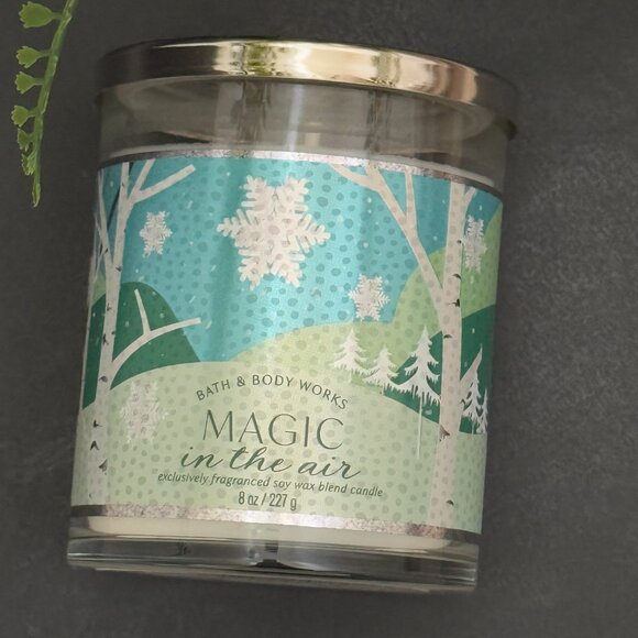 BBW Magic In The Air Bath & Body Works Single Wick Candle - Picture 5 of 10